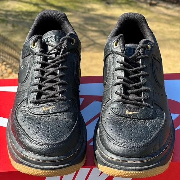 Nike Air Force 1 Luxe "Black Gum" Low-Top Casual Sneakers - Mens 9Womens 10.5